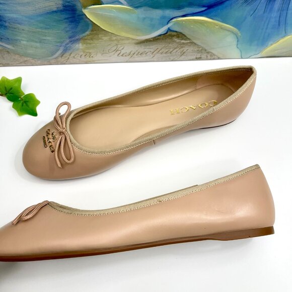 Coach Alina Logo Ballet Flats with Bow Detail in Beige Size 7.5 - Picture 8 of 14